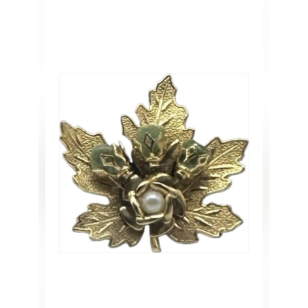 Vintage Maple Leaf Brooch Pin Gold-Tone 3 Rough Cut Green Stones Pin